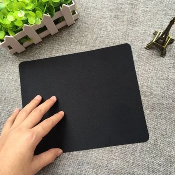 Black Cloth Mouse Pad